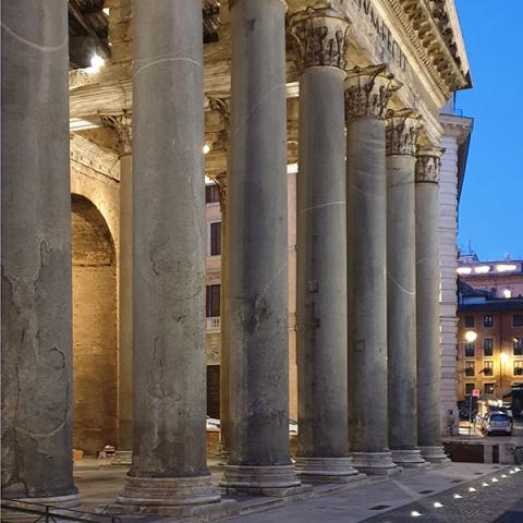 recmag169_Pantheon-Roma_(phRDallaNegra)