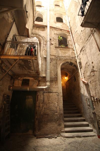 rec147_PalazzoMirelliNapoli_phGraphite