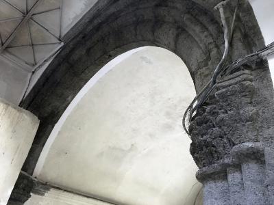 rec147_arcoPalazzoMirelliNapoli_phGraphite