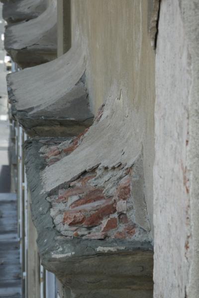 recmag150_Pistoia_mantelline in laterizio rimaste parzialmente complete e da risagomare_phSuppressa recmag150_Pistoia_mantelline in laterizio rimaste parzialmente complete e da risagomare_phSuppressa